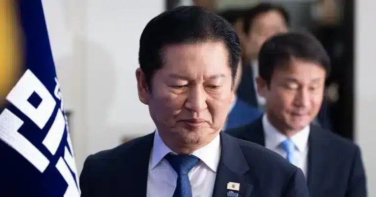 Jeong Cheong-rae Proposes Direct Talks on Daejeon-Chungnam Administrative Merger