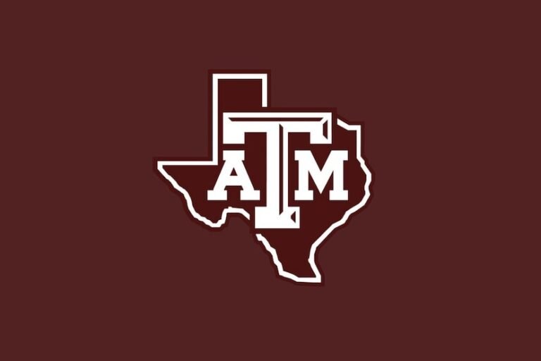 Texas A&M Crushes Georgia 92-77, Maintains SEC Lead