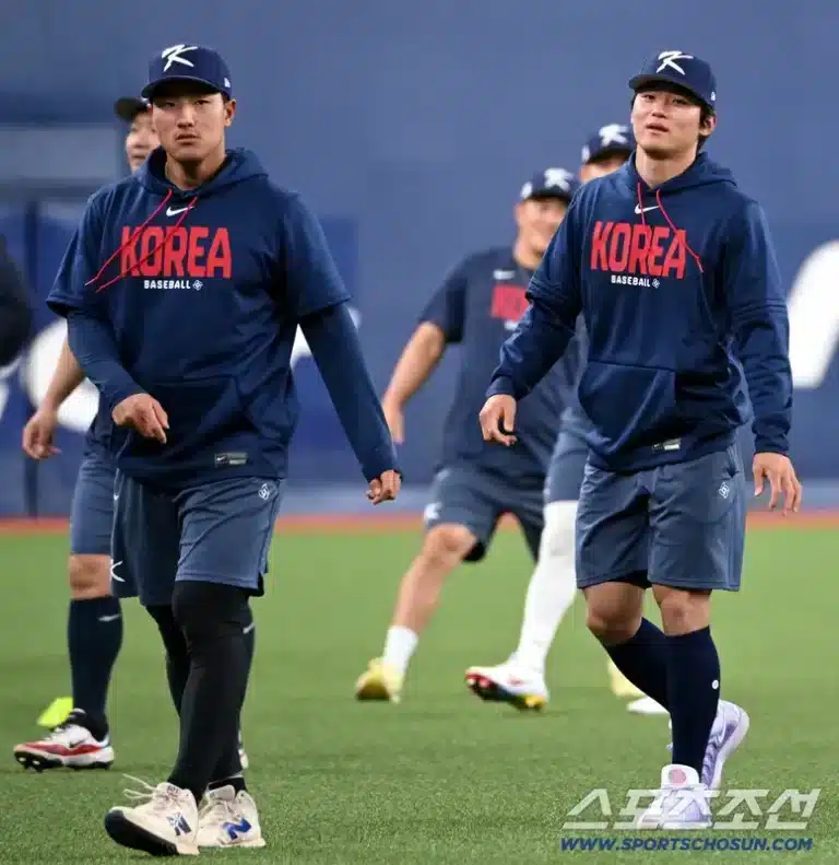 An Hyun-min, Kim Do-young Warm Up for Korea’s WBC Clash in Osaka An Hyun-min, Kim Do-young Warm Up for Korea’s WBC Clash in Osaka