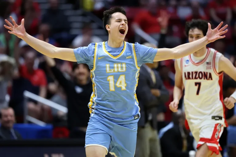 LIU’s Eddie Munyak Banks Epic 3 in Shining Moment vs Arizona
