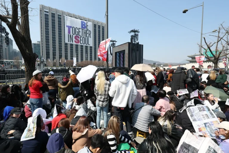 BTS Comeback Live Draws 26K Fans to Seoul Gwanghwamun Square